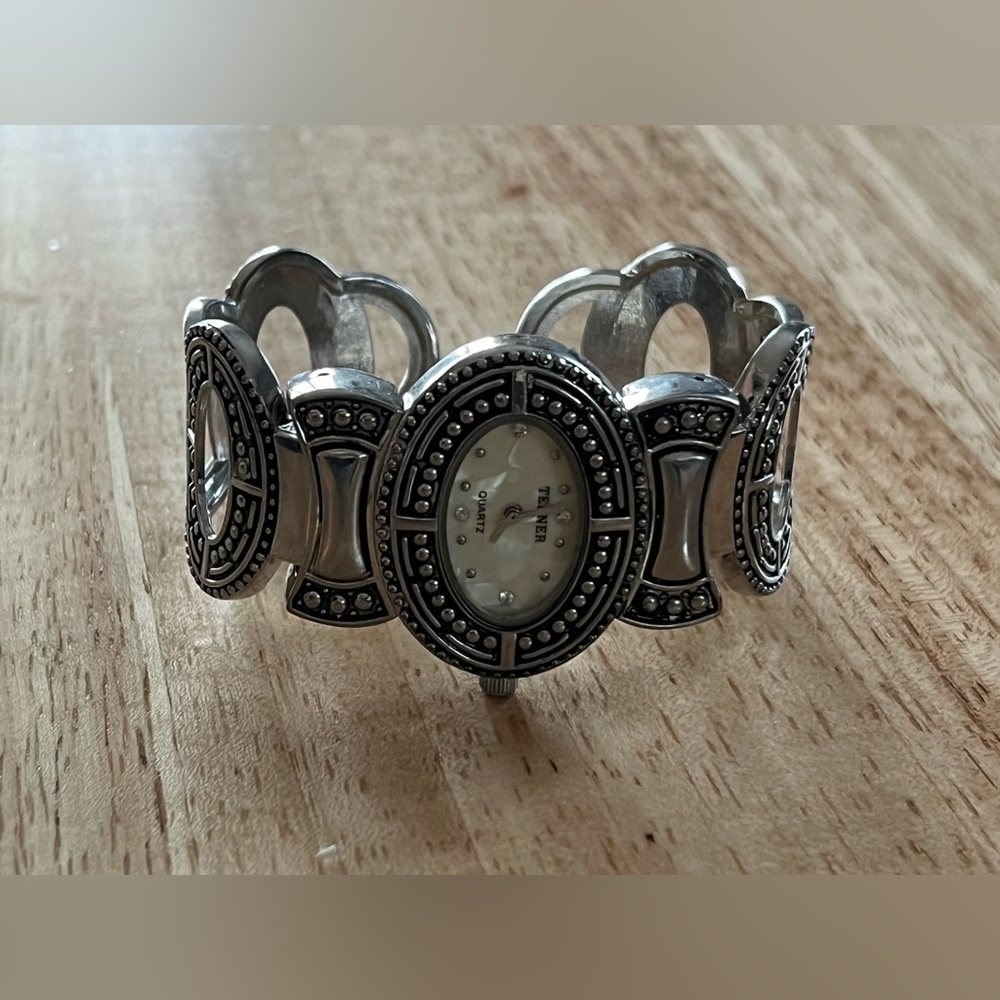 Tener Quartz bracelet watch